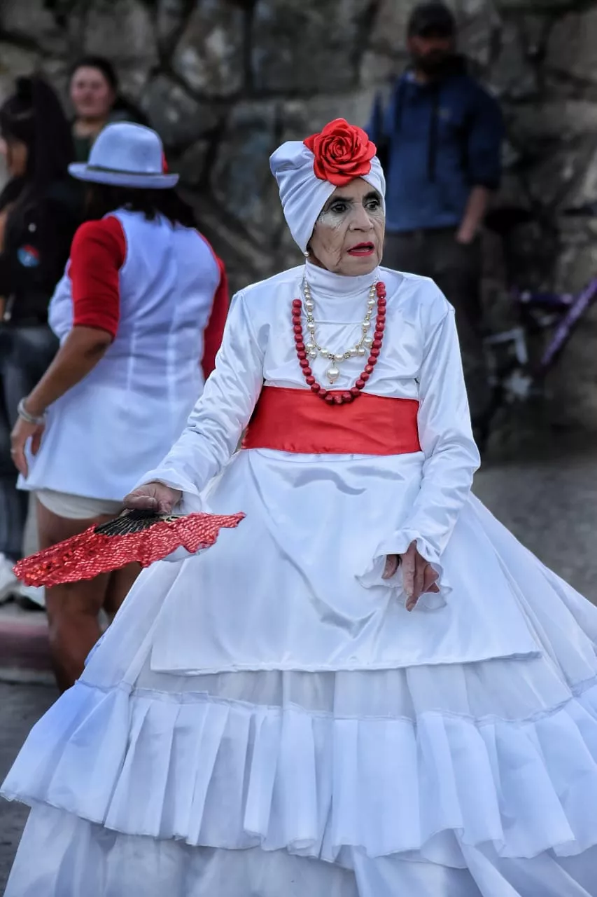 b4a8dfb0-453a-47d0-b4cb-cfd31ca7c059