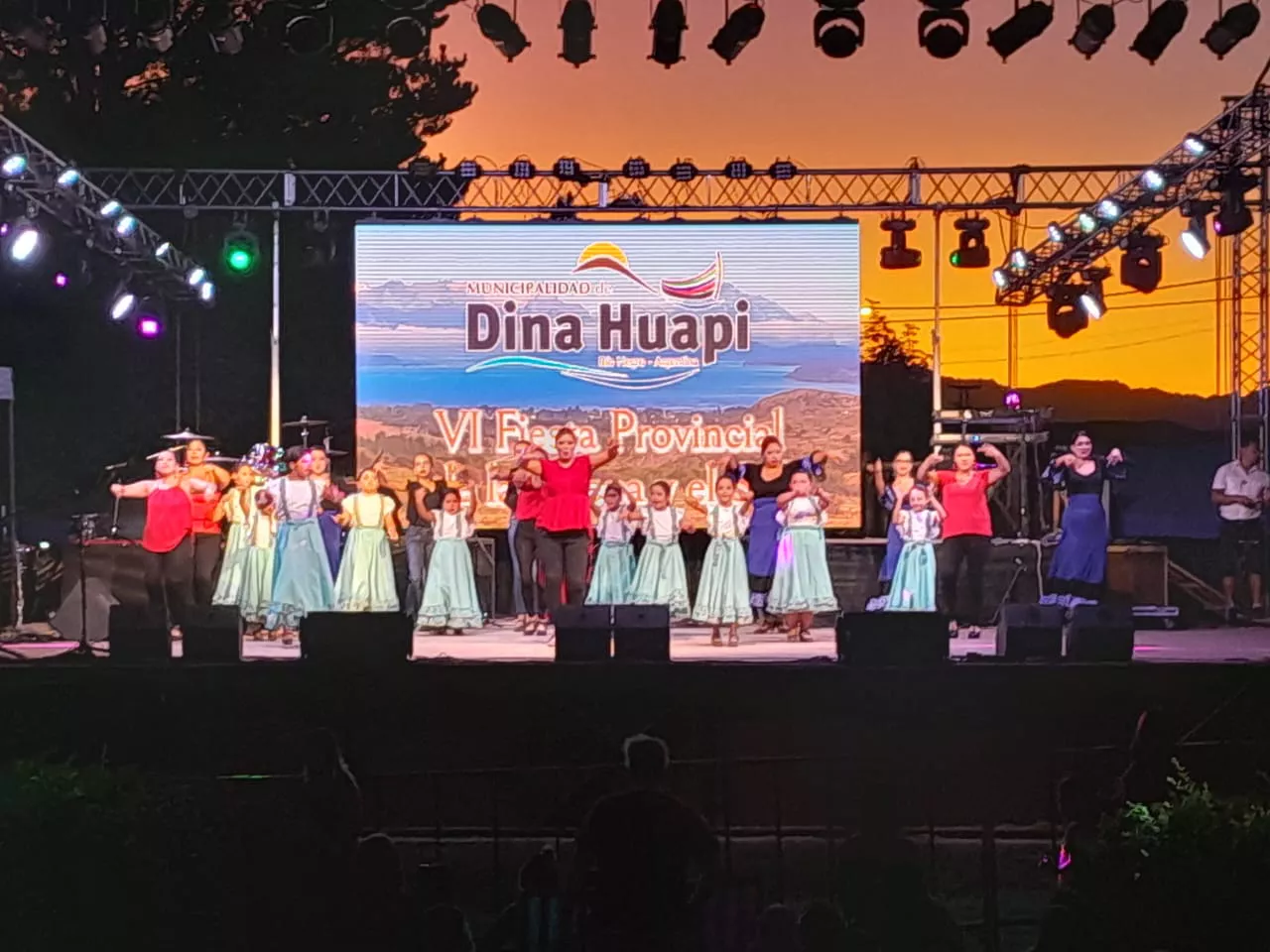 1ded2215-02f7-49e8-8a99-7ab72a54842c